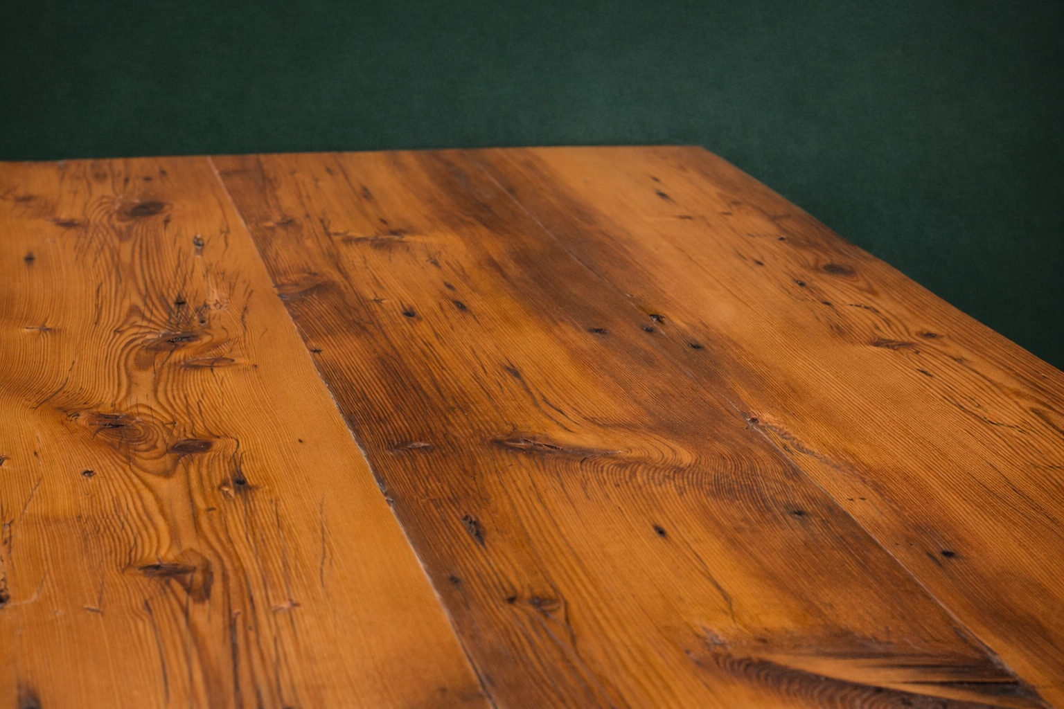 handcrafted reclaimed pine 9-drawer dresser - top view
